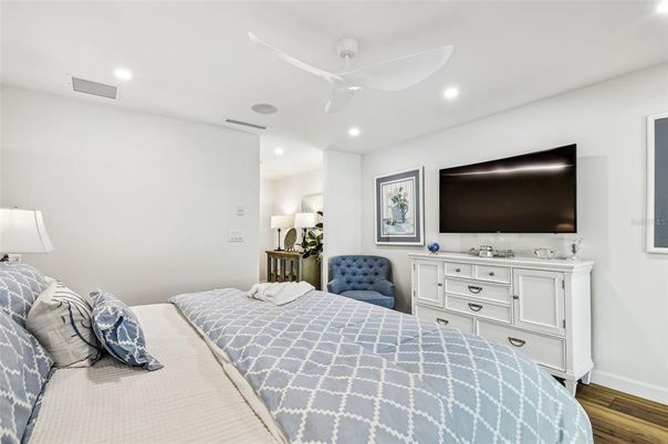 Bedroom, Interior, Recessed Lighting, Wood Texture Flooring