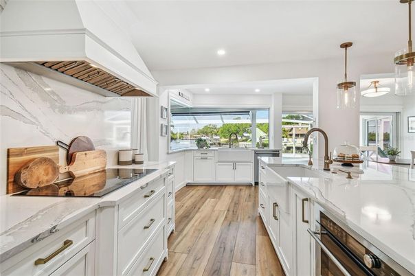 Interior, Kitchen, Pendant Lights, Recessed Lighting, Wood Texture Flooring
