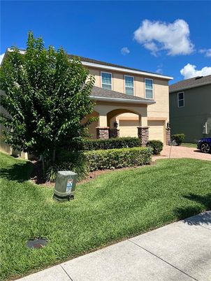 Attached, Backyard, Exterior, Facade, Split Level