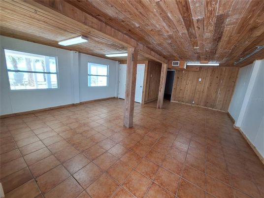 Empty room, Interior, Wooden Ceilings, Wooden Walls