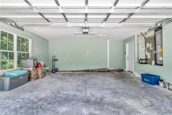 Garage, Interior