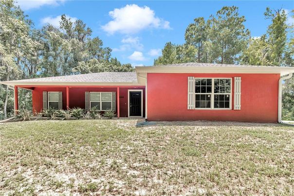 Backyard, Exterior, Facade, Ranch