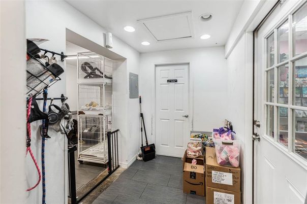 Fitness Equipment, Interior, Recessed Lighting