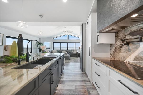 Interior, Kitchen, Living room, Pendant Lights, Recessed Lighting, Wood Texture Flooring
