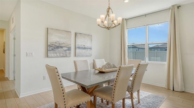Chandelier, Dining room, Interior, Recessed Lighting, Wood Texture Flooring