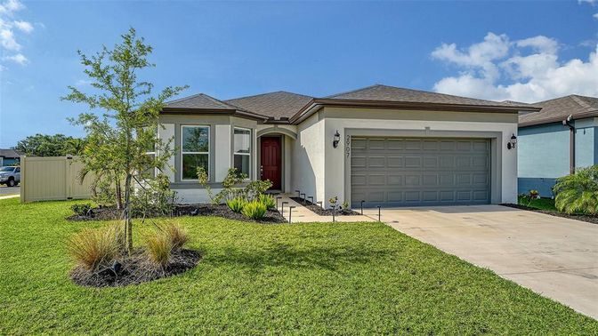 Attached, Backyard, Exterior, Facade, Ranch