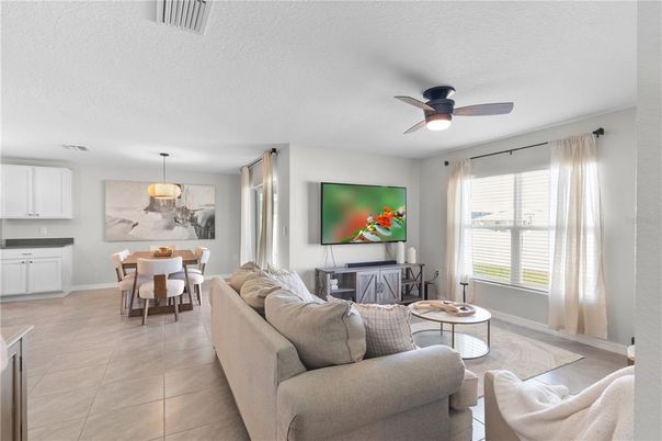 Dining room, Interior, Living room, Pendant Lights