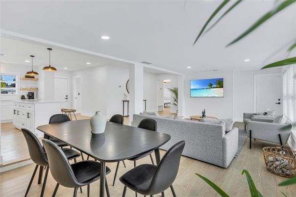 Dining room, Interior, Kitchen, Living room, Pendant Lights, Recessed Lighting, Wood Texture Flooring