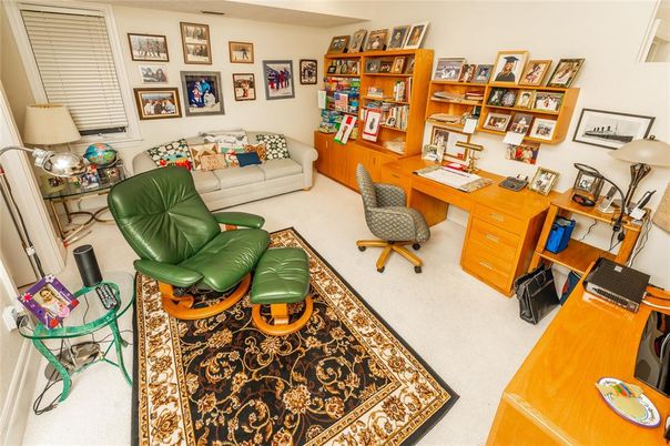 Home Office, Interior
