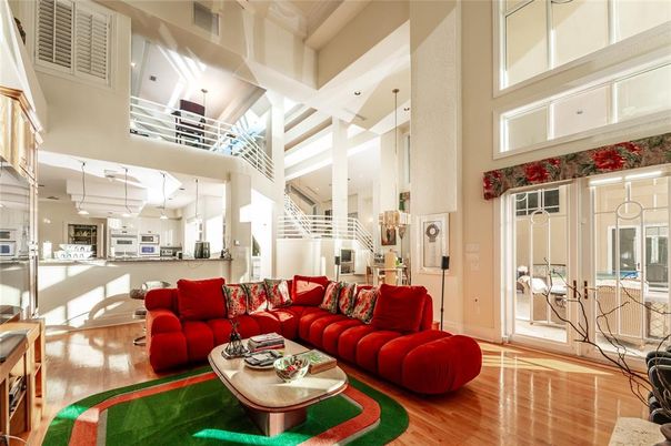 Interior, Kitchen, Living room, Pendant Lights, Wood Texture Flooring