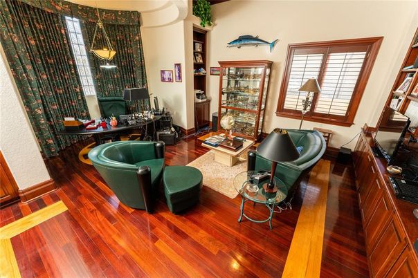 Home Office, Interior, Living room, Pendant Lights, Wood Texture Flooring