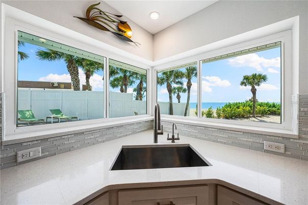 Interior, Kitchen, Recessed Lighting, Water
