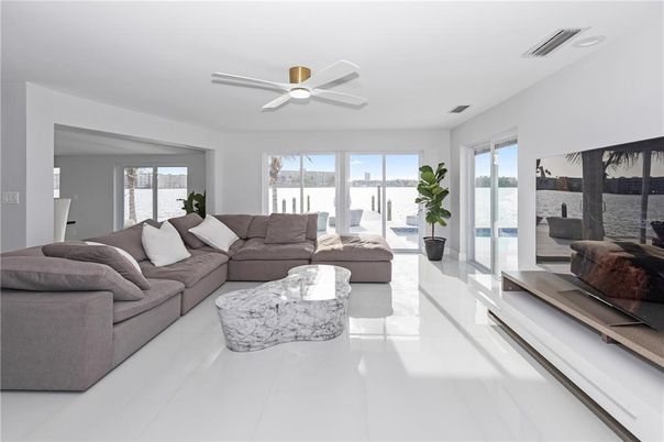 Interior, Living room, Recessed Lighting, Water