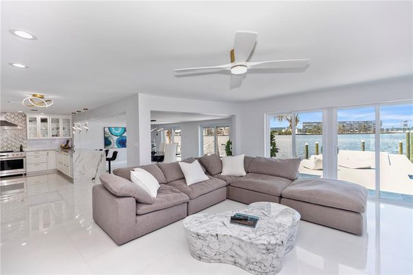 Interior, Kitchen, Living room, Pendant Lights, Recessed Lighting, Stainless Steel Appliances, Water