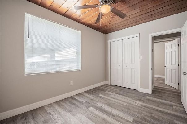 Empty room, Interior, Wooden Ceilings, Wood Texture Flooring