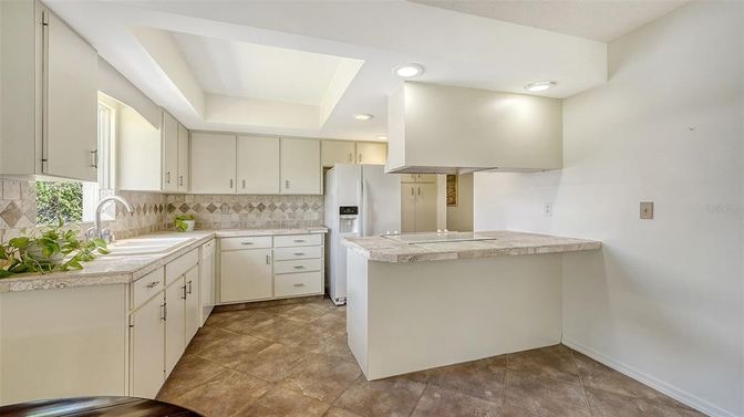 Interior, Kitchen, Recessed Lighting