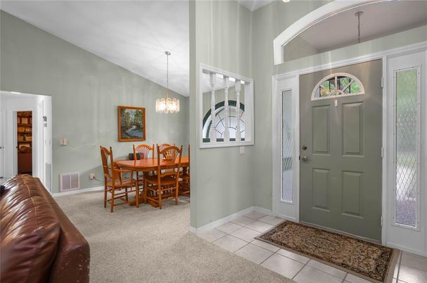 Chandelier, Dining room, Interior