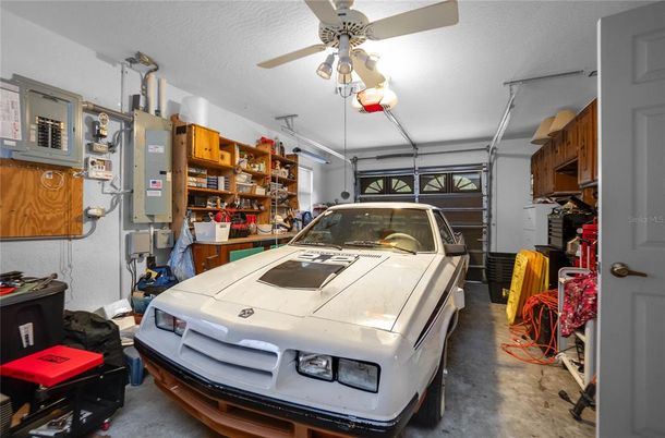Garage, Interior