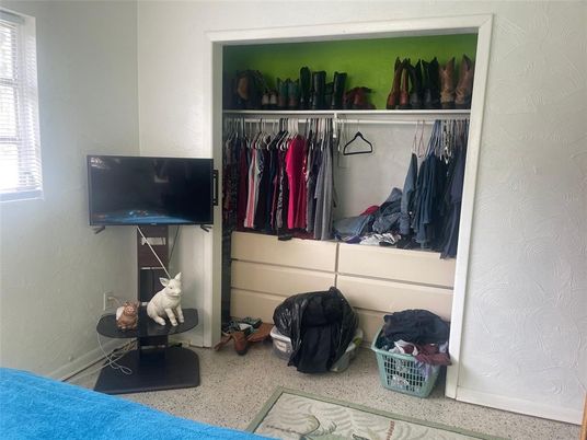 Interior, Walk-in Closets