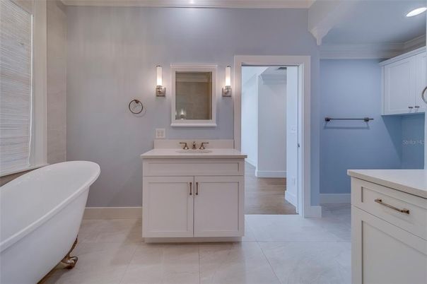 Bathroom, Dual Sink Vanities, Free Standing Baths, Interior, Recessed Lighting