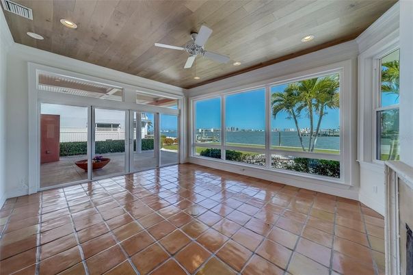 Empty room, Interior, Recessed Lighting, Water, Wooden Ceilings