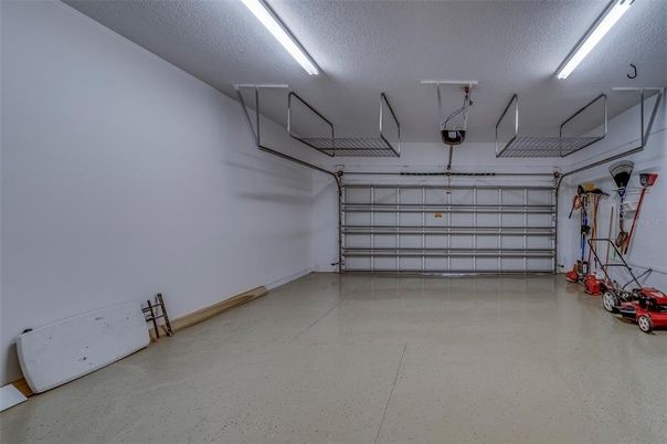 Garage, Interior
