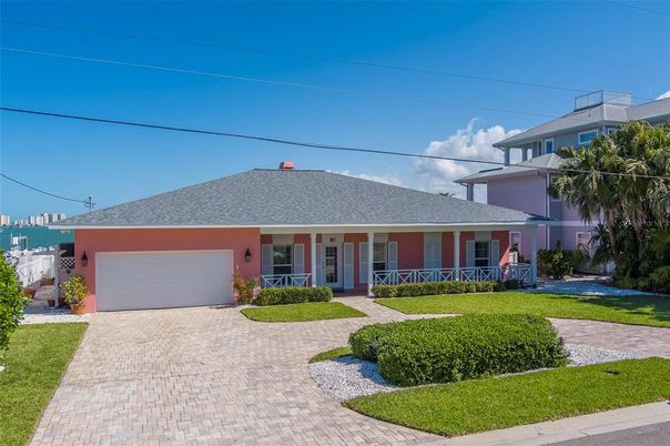 Attached, Exterior, Facade, Ranch