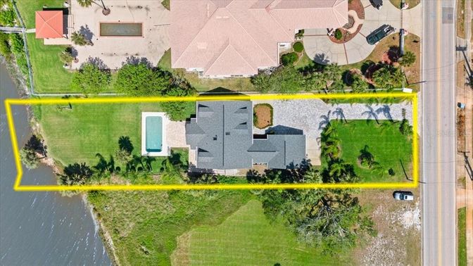 Exterior, Drone
