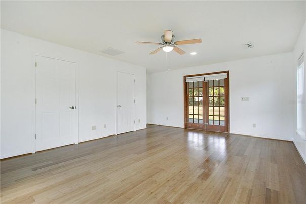 Empty room, Interior, Recessed Lighting, Wood Texture Flooring
