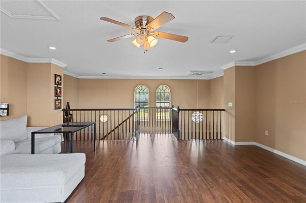 Interior, Pendant Lights, Recessed Lighting, Wood Texture Flooring