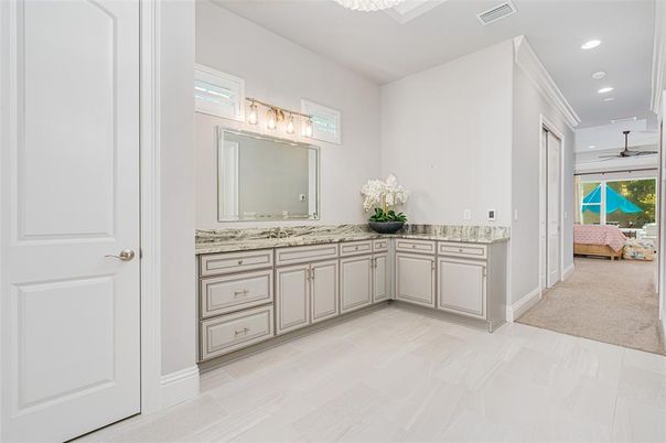 Bathroom, Interior, Recessed Lighting