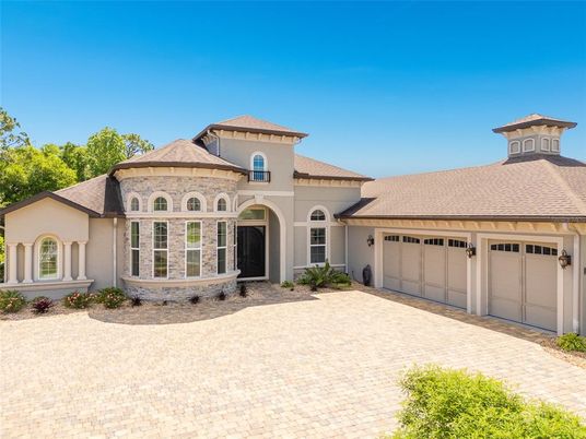 Attached, Exterior, Facade, Mediterranean