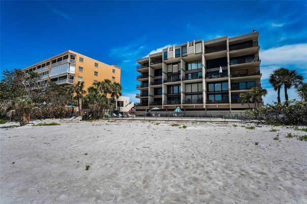 Exterior, Facade, Condo Building
