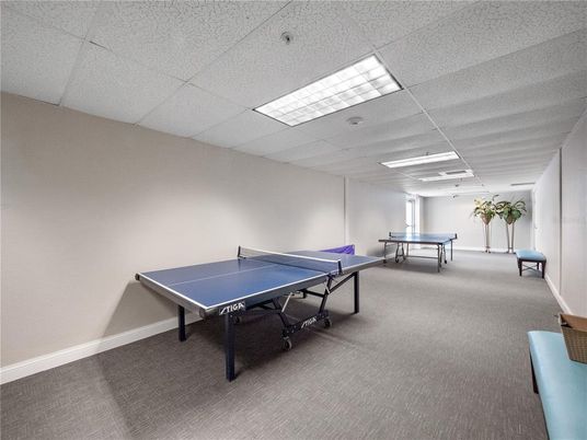 Game Room, Interior, Recessed Lighting