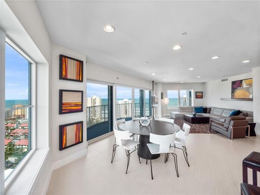 Dining room, Interior, Living room, Recessed Lighting, Water