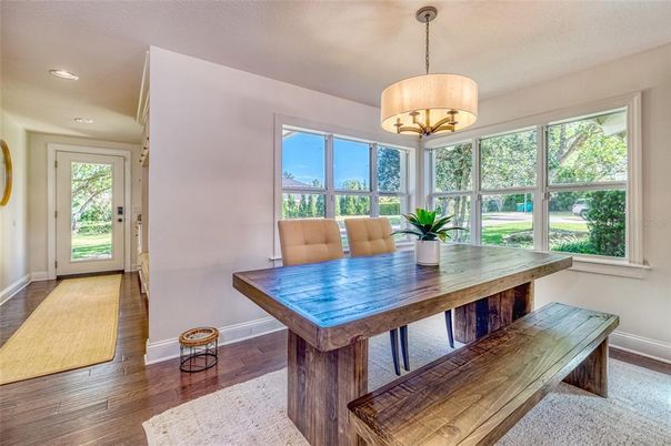 Chandelier, Dining room, Interior, Recessed Lighting, Wood Texture Flooring