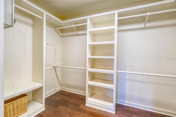 Interior, Walk-in Closets, Wood Texture Flooring