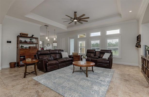 Interior, Living room, Pendant Lights, Recessed Lighting