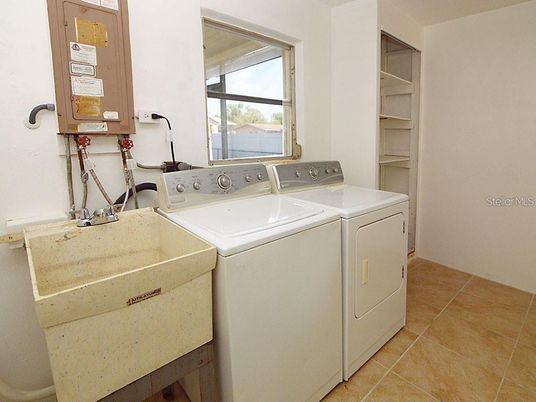 Interior, Washer