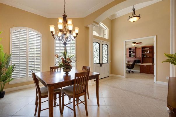 Chandelier, Dining room, Interior, Pendant Lights