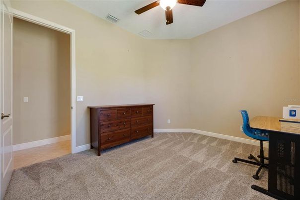 Home Office, Interior