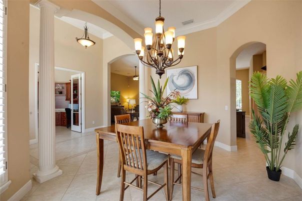Chandelier, Dining room, Interior, Pendant Lights