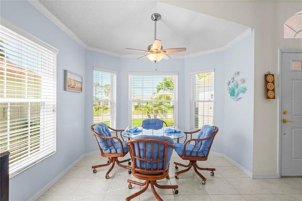Dining room, Interior