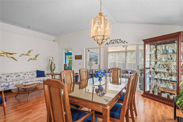 Chandelier, Dining room, Interior, Living room, Pendant Lights, Wood Texture Flooring
