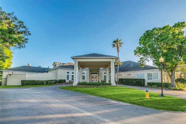 Exterior, Facade, Ranch