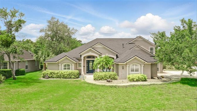Backyard, Exterior, Facade, Ranch
