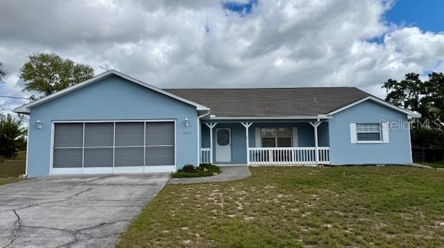 Attached, Exterior, Facade, Ranch
