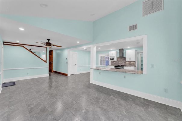 Empty room, Interior, Kitchen, Recessed Lighting