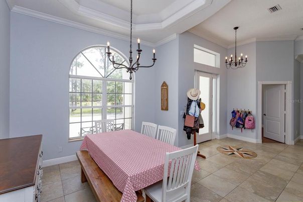 Chandelier, Dining room, Interior