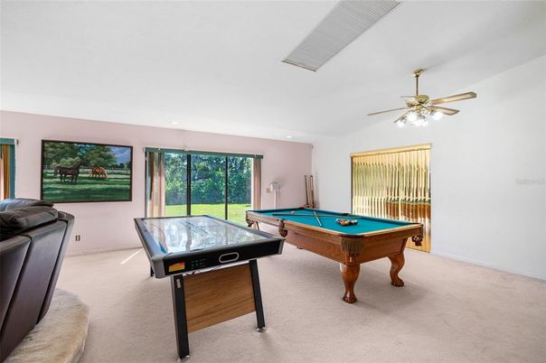 Billiard Table, Game Room, Interior